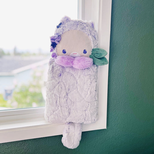 Lilac Hydrangea Kitten