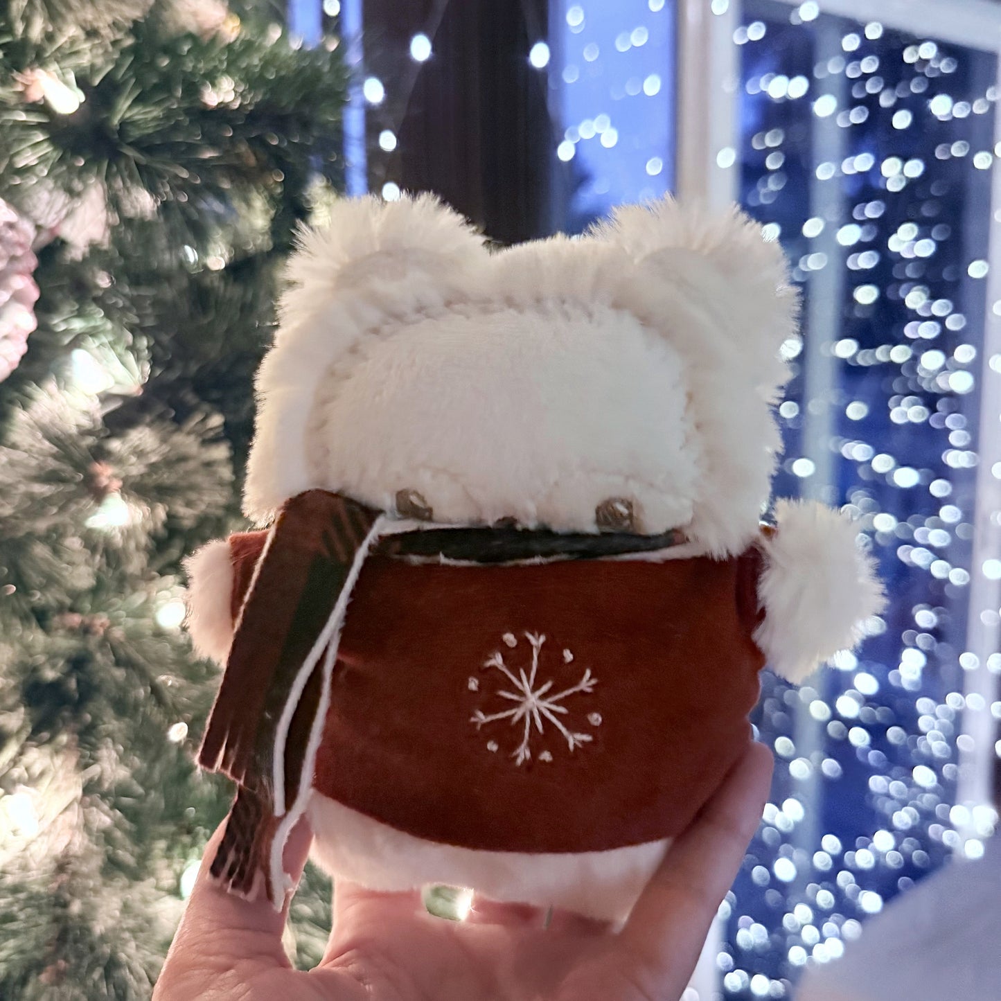 Tiny Smol Snowflake Polar Bear