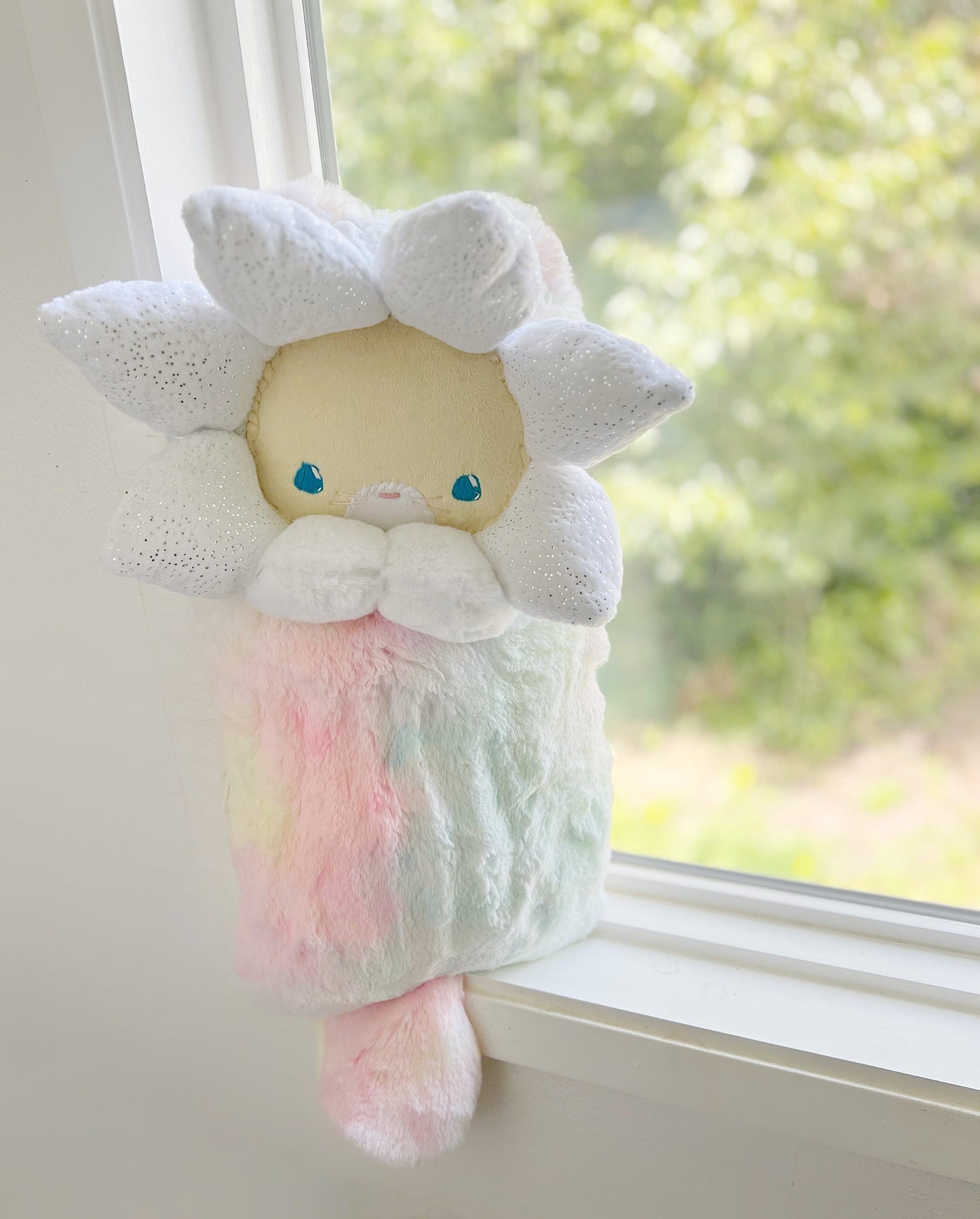 Rainbow Daisy Kitten