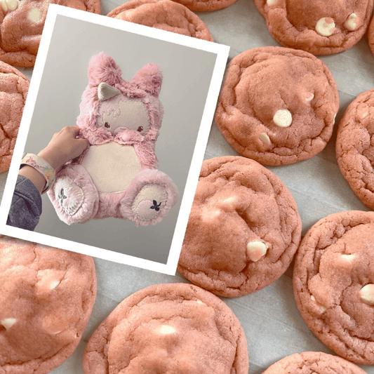 Strawberry white chocolate totes